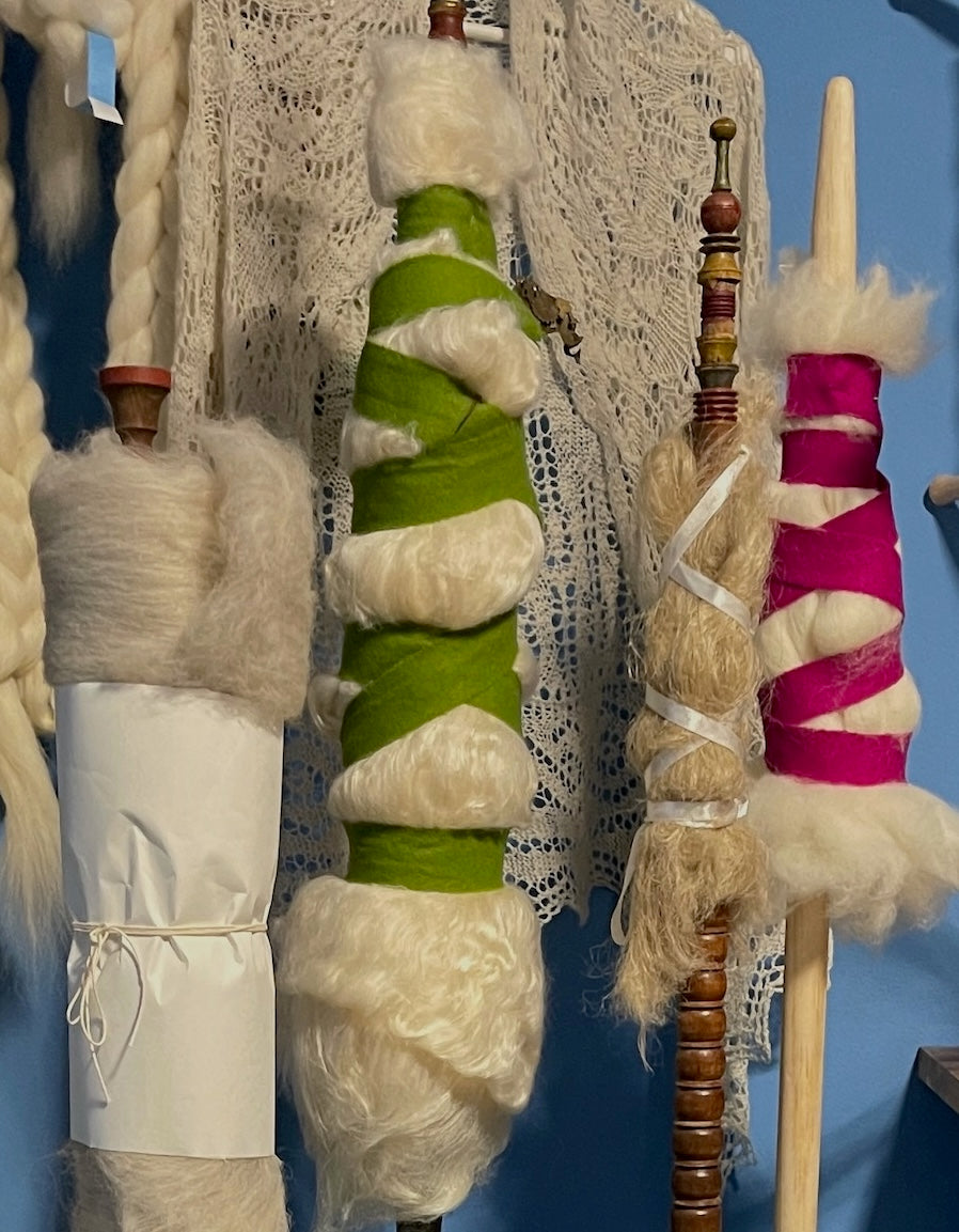 Alte Technik, neu entdeckt: Spinnen mit Standrocken