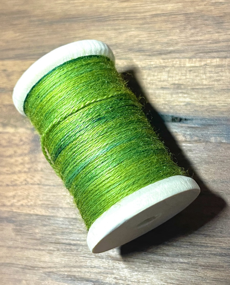 Extra dünnes Wollgarn (pflanzlich gefärbt, 100m)