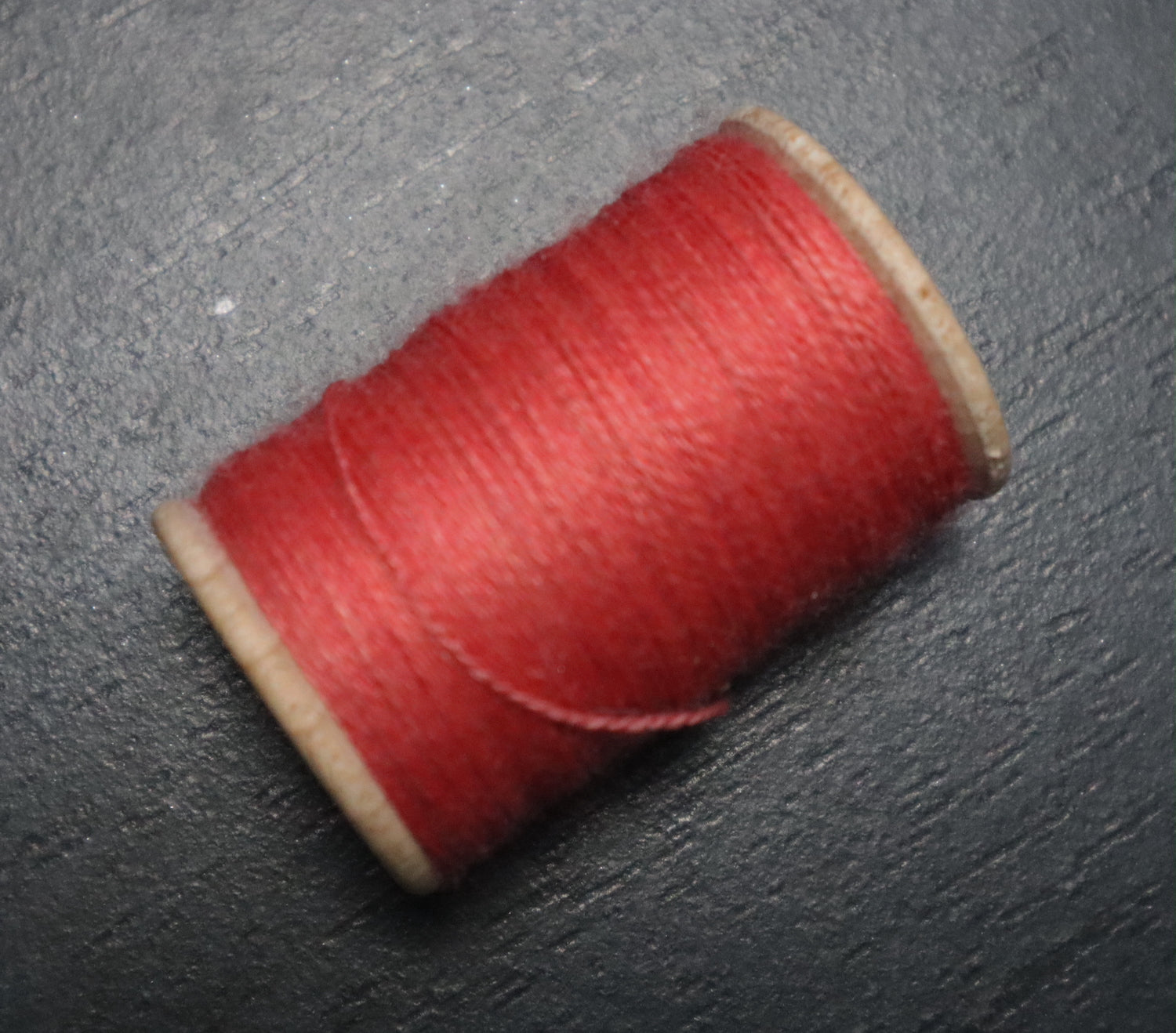 Extra dünnes Wollgarn (pflanzlich gefärbt, 100m)