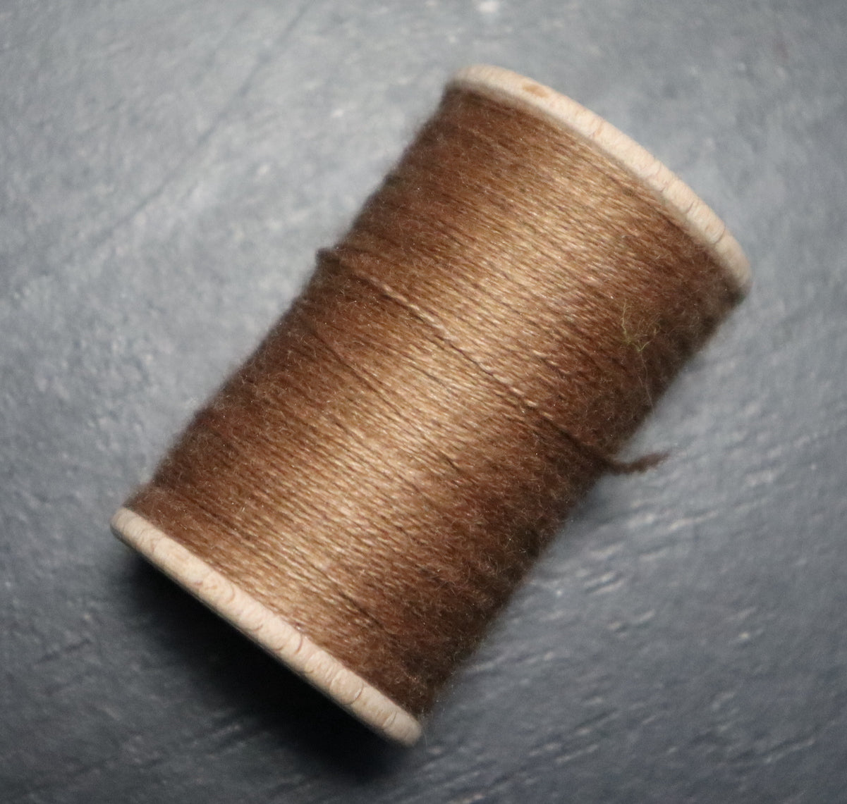 Extra dünnes Wollgarn (pflanzlich gefärbt, 100m)