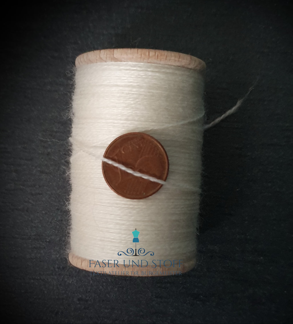 Extra dünnes Wollgarn (pflanzlich gefärbt, 100m)