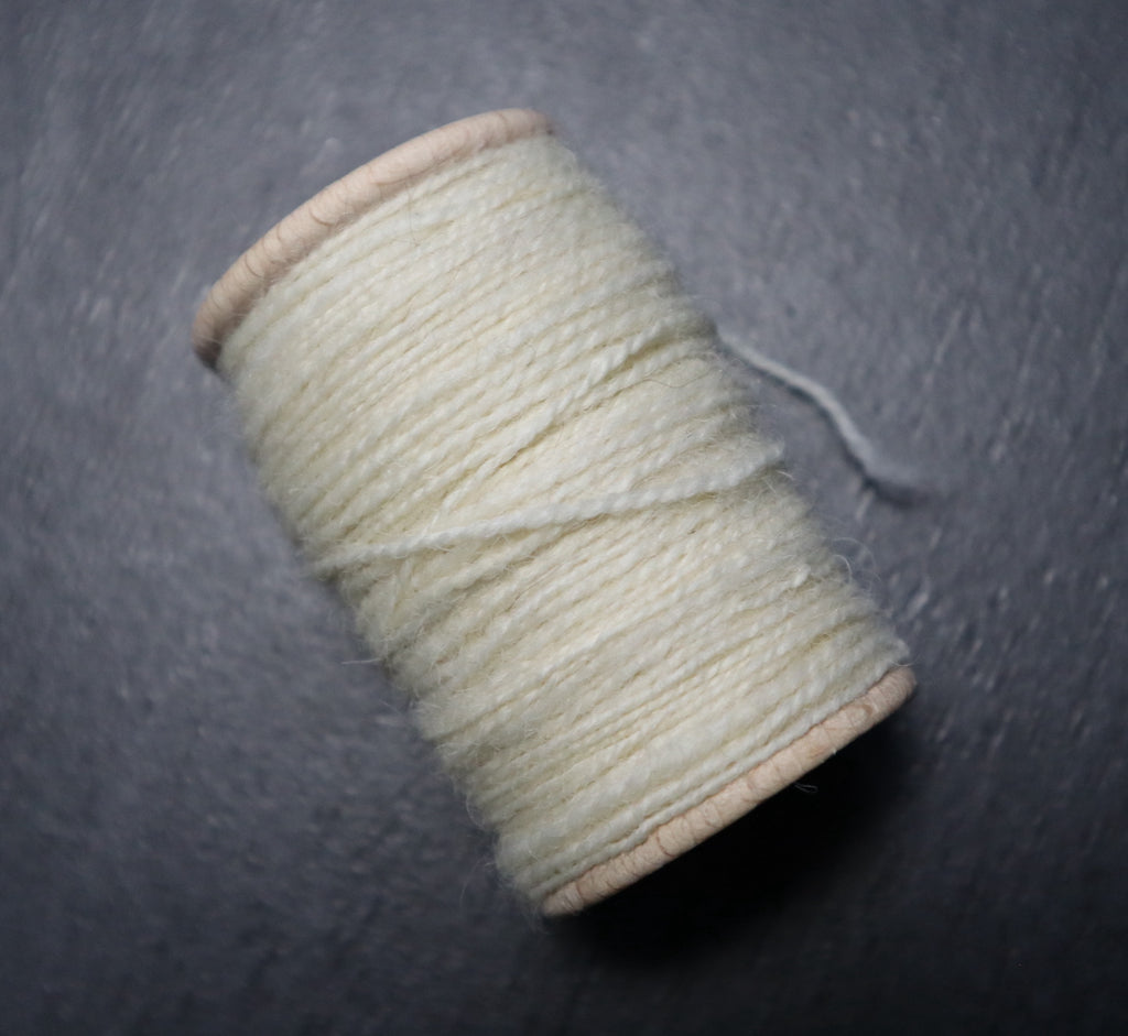 Wollgarn – handgesponnen